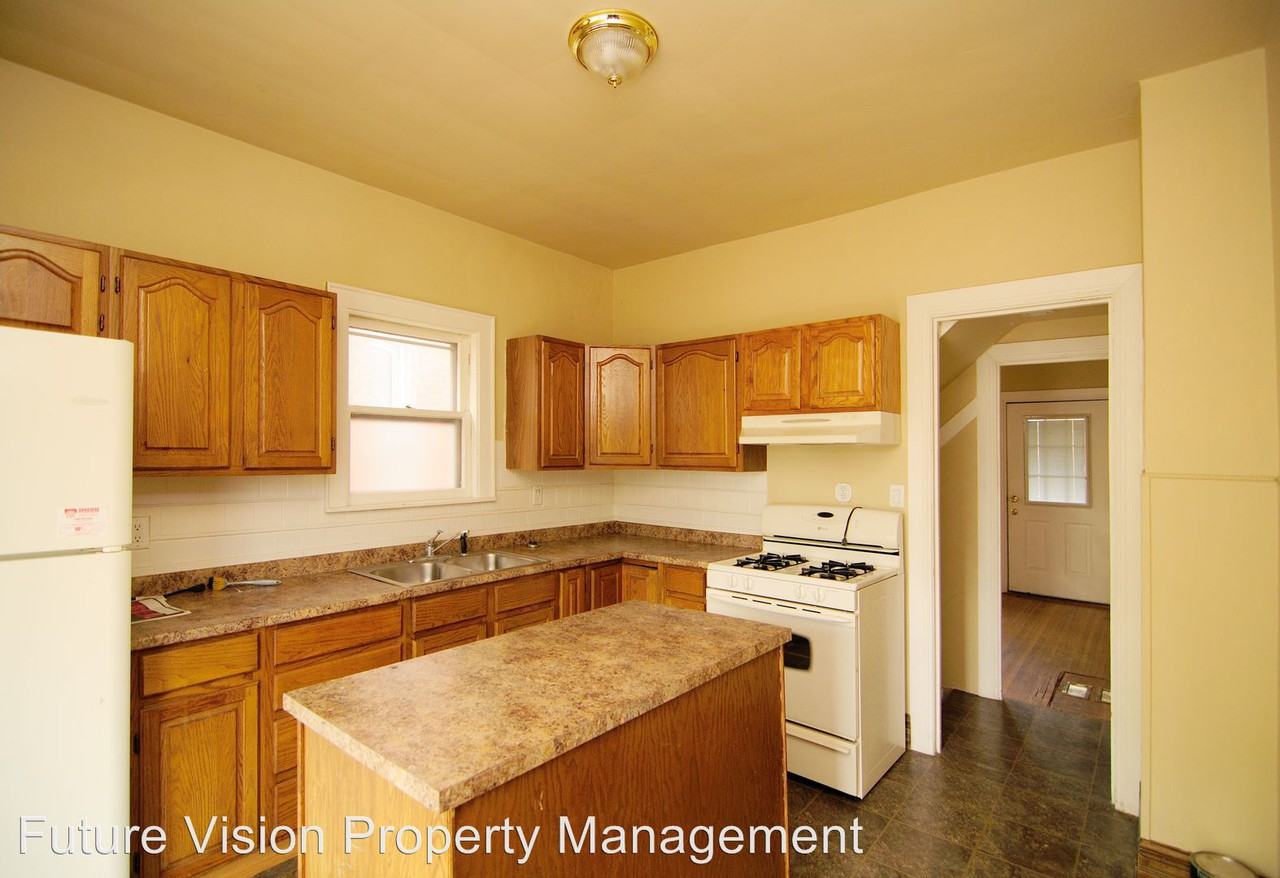 424 Oneida St - Photo 2 of 7