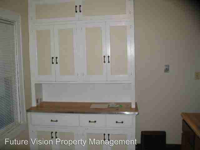 212 S Willow Ave - Photo 3 of 8