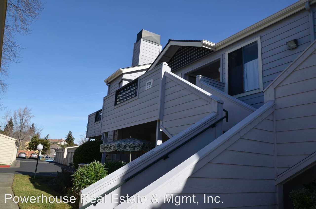 1201 Glen Cove Pkwy #1716