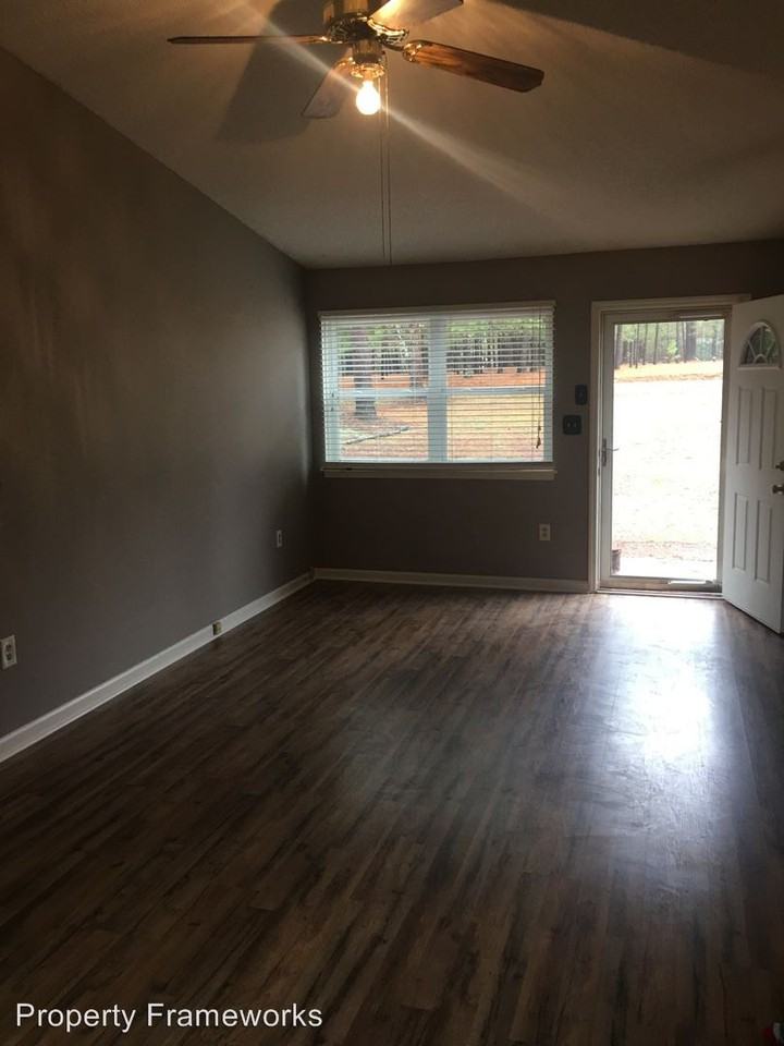 11 Coulter Dr - Photo 3 of 9