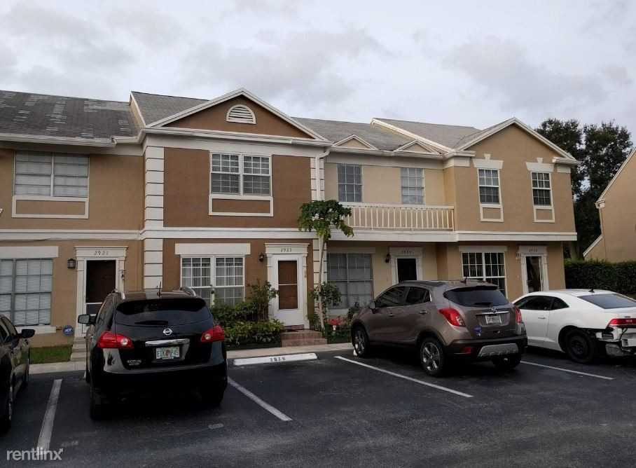 2856 Cambridge Ln Apartments in Rock Creek, Cooper City, FL 33026 Zumper