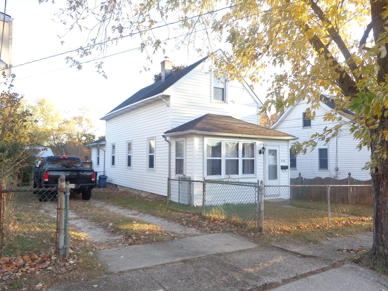 606 N 5th St - Photo 3 of 21