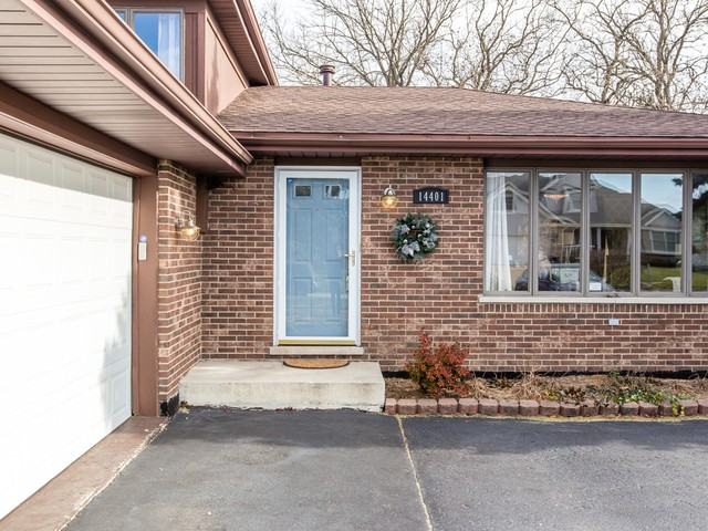 14401 S Elizabeth Ln - Photo 3 of 39