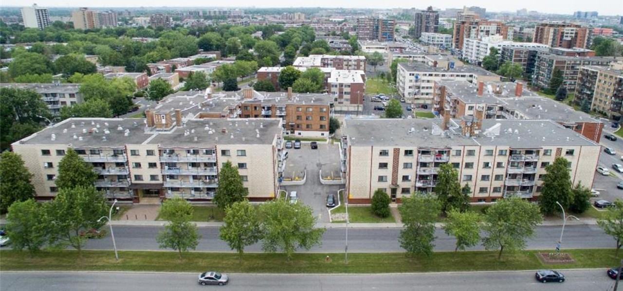 Côte Vertu II Apartments for Rent 325 Boul De La CôteVertu, Montréal