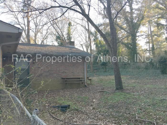 145 Evergreen Terrace - Photo 3 of 13