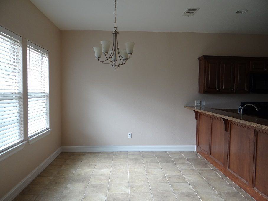 1314 S 12th St - Photo 3 of 9