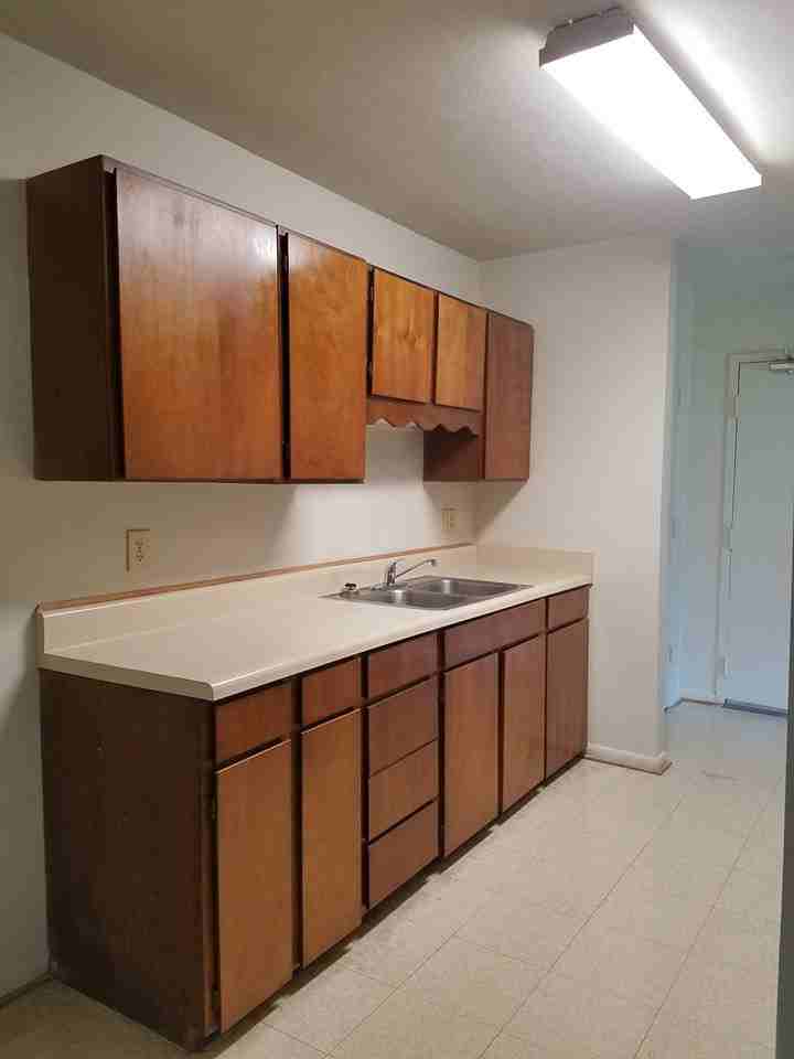 720 Blue Ridge Avenue - Photo 2 of 6