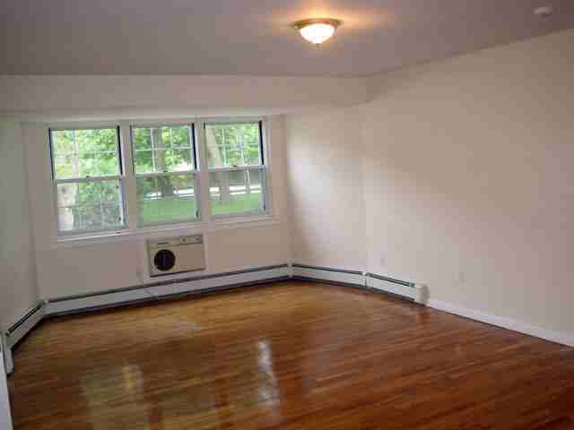 244 Fair Harbor Drive - Photo 3 of 12