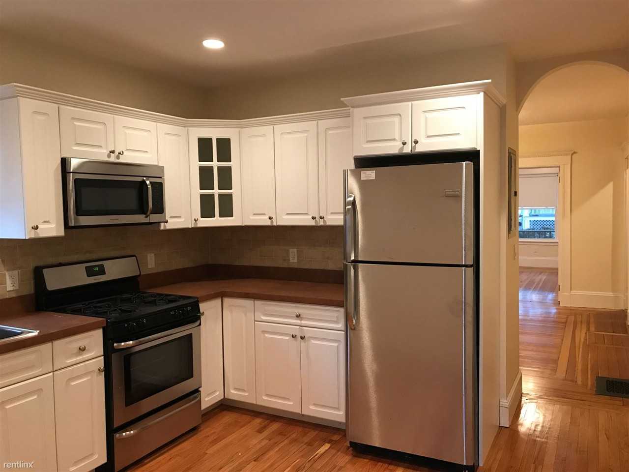 41 Ossipee Rd - Photo 2 of 4