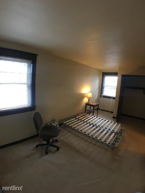 523 S Braddock Ave - Photo 3 of 14