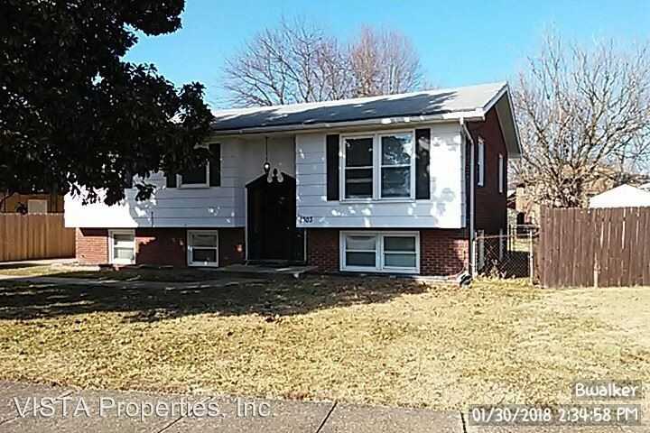 1303 Rhonda Way - Photo 2 of 31