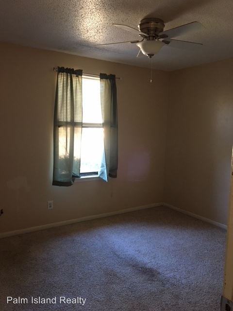 470 Annie Jo Rd - Photo 3 of 6