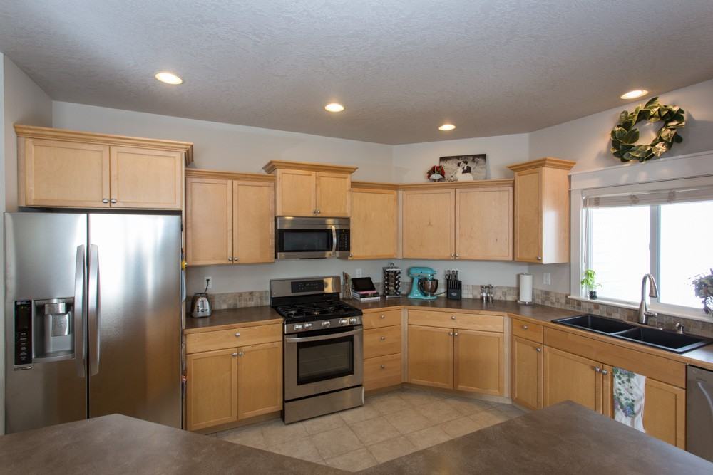 2094 North Trail Creek Lane - Photo 3 of 17