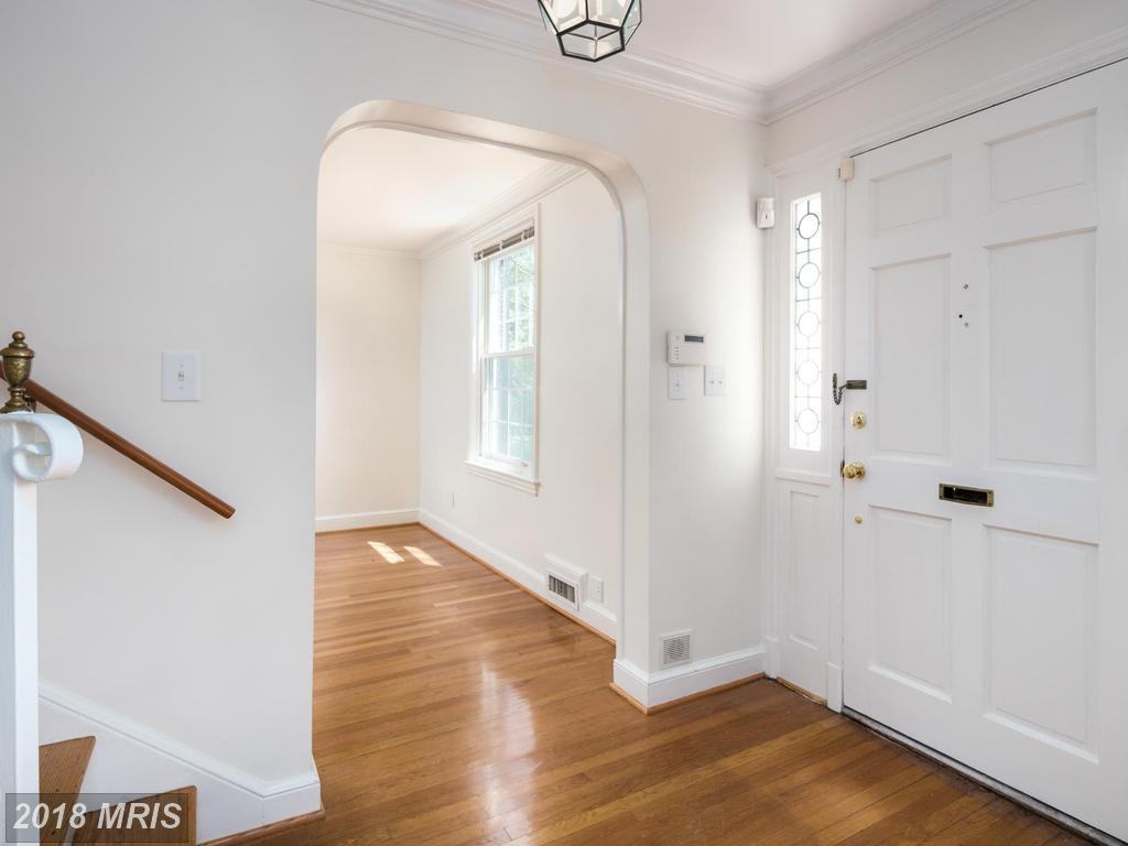 3112 Woodley Rd NW - Photo 2 of 22