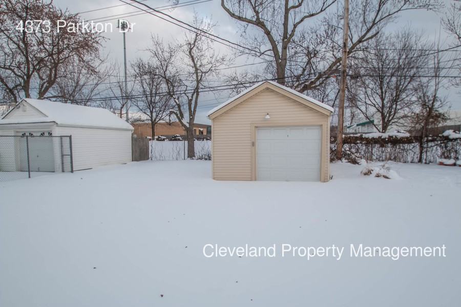 4373 Parkton Dr - Photo 2 of 18