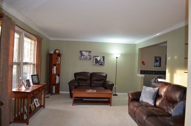 649 Eichler Dr - Photo 3 of 16