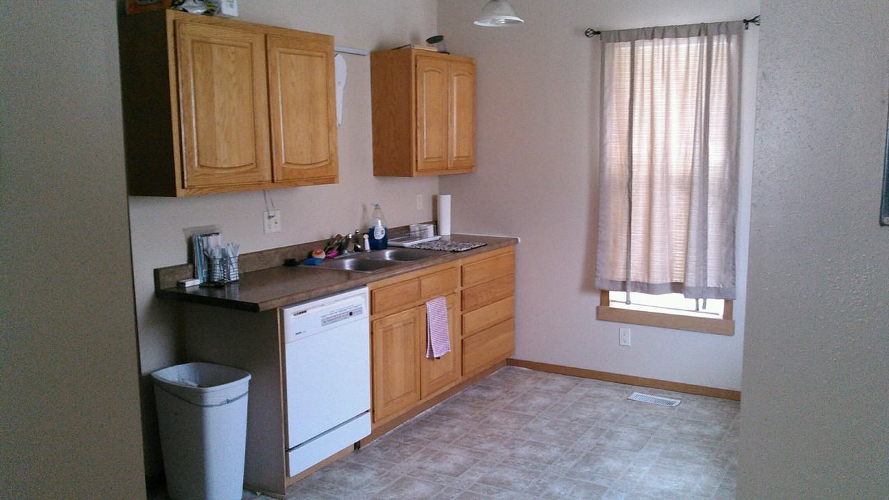 205 Prospect St - Photo 2 of 7