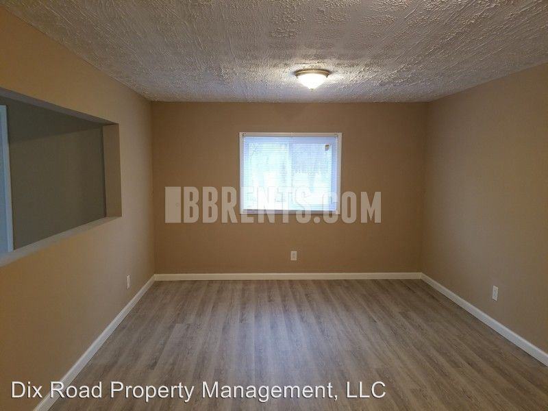 1739 Embury Park Rd - Photo 2 of 17