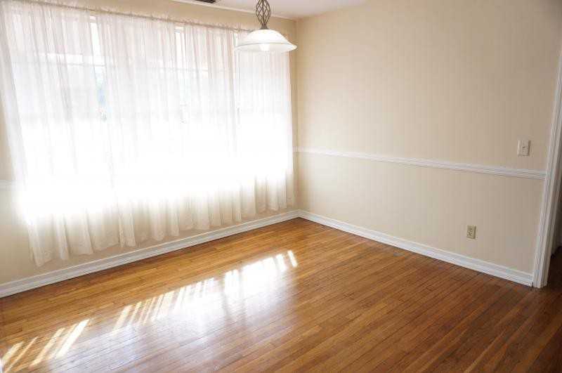 5391 Floral Ave - Photo 3 of 18