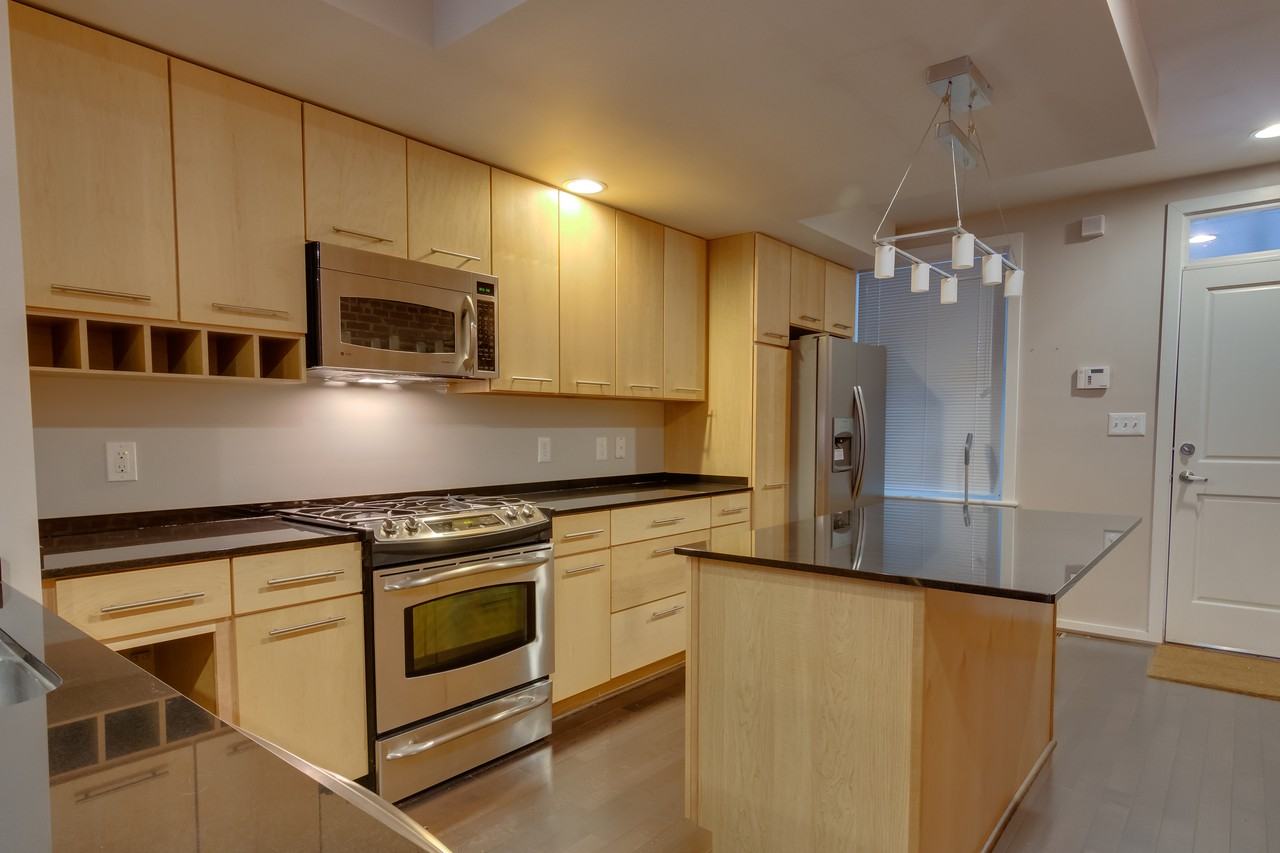 9 North Decker Avenue - Photo 2 of 21
