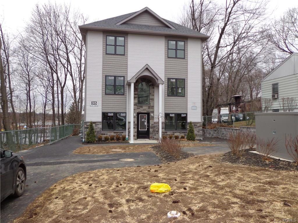 35 Ewing Ave - Photo 2 of 13