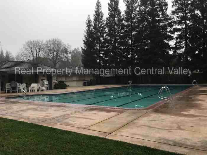 4466 Winding River Cir - Photo 3 of 37