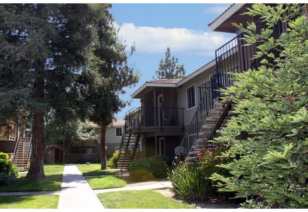 Courtyard at Central Park - Photo 2 of 15
