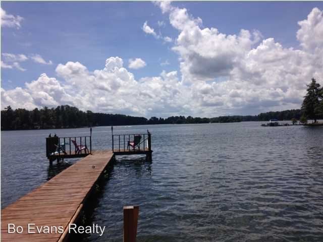 210 Lake Shore Dr - Photo 2 of 19