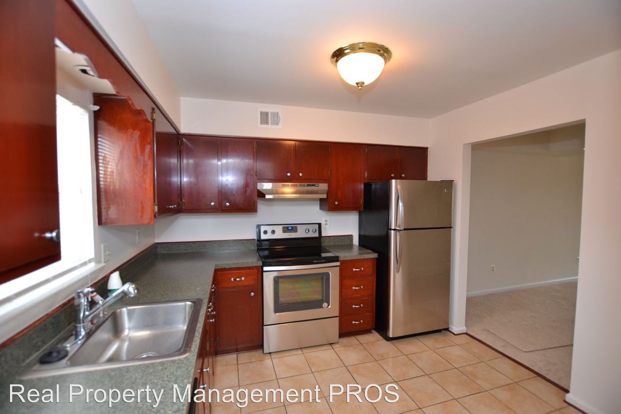 416 Crestwood St SW - Photo 2 of 26