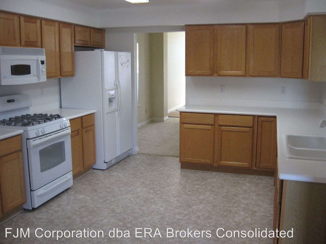 4821 Hannibal Way - Photo 3 of 22