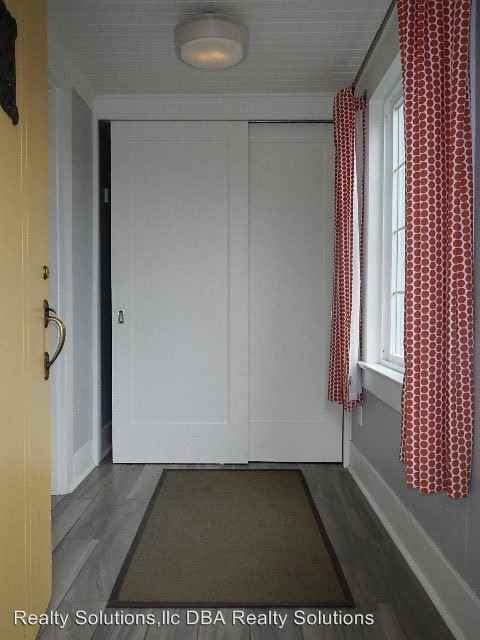 1344 NE Fremont St - Photo 2 of 22