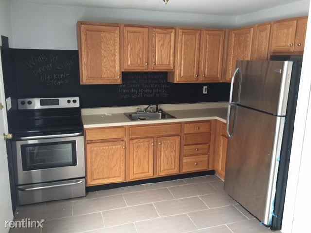 14 Quinnipiac Ct - Photo 2 of 7