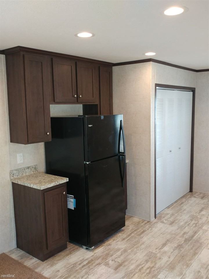 7 Cherry Ln - Photo 3 of 25