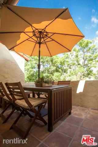 837 N Harper Ave - Photo 2 of 19