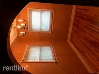 2604 S 208th St - Photo 2 of 4