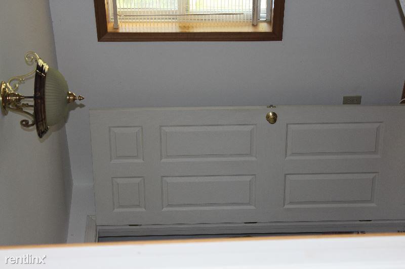 79 Rue De Aquitaine - Photo 2 of 10