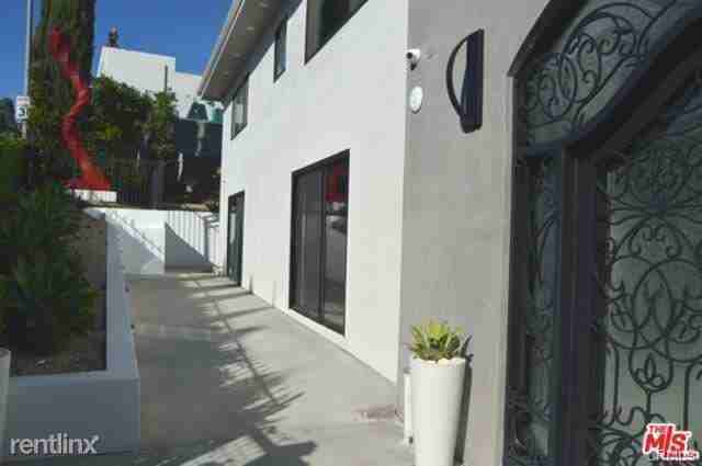 2100 Hercules Dr - Photo 2 of 30