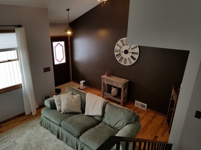 8705 Riley Rd - Photo 3 of 12