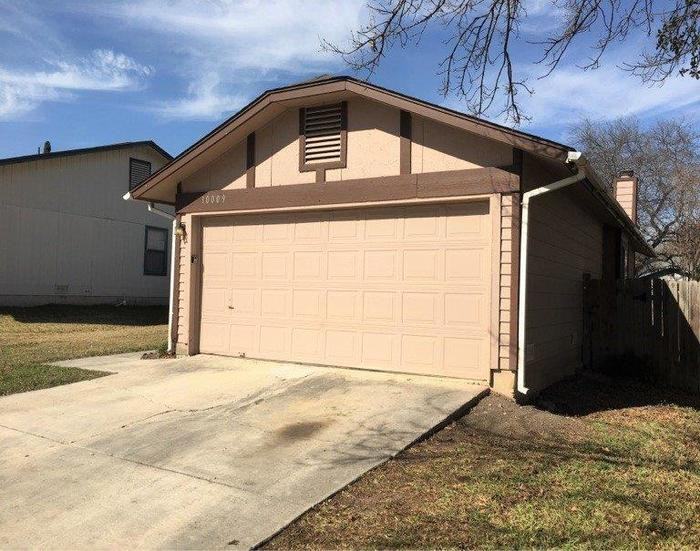 10009 Apache Village - Photo 3 of 14