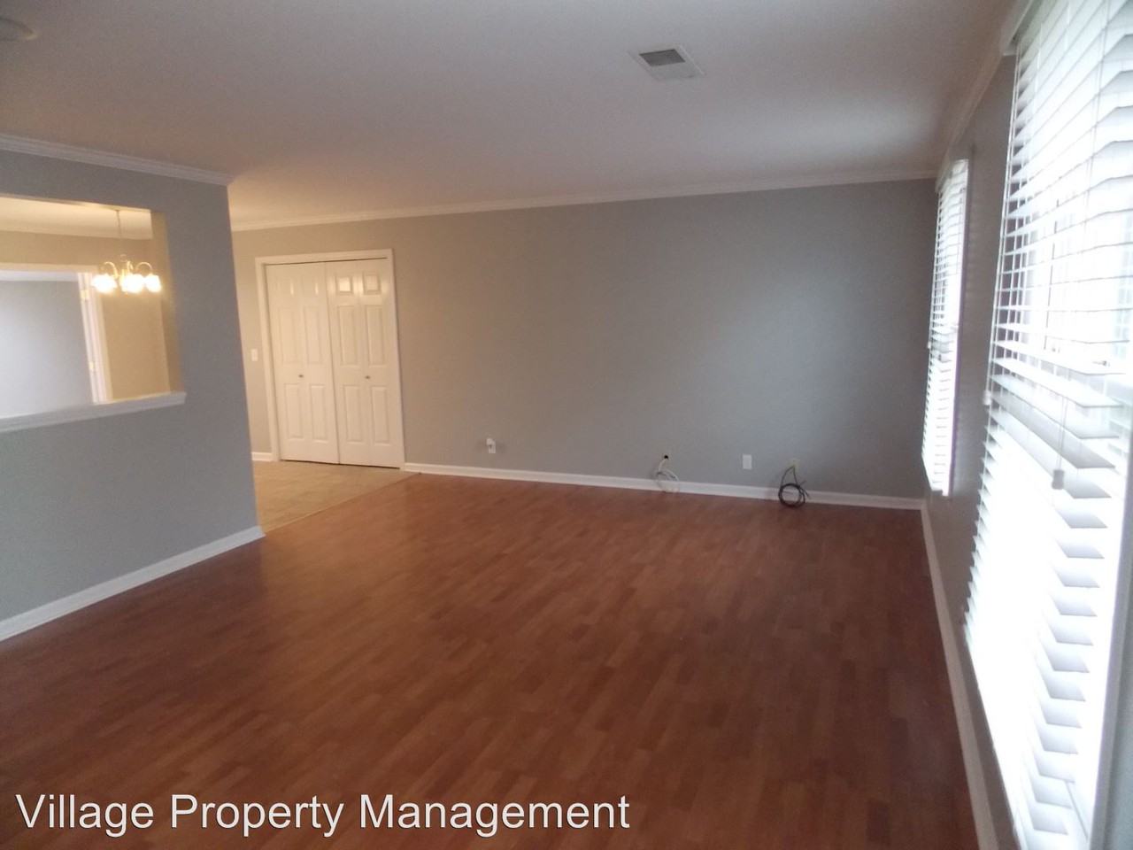 3105 Wellington Ave - Photo 3 of 12