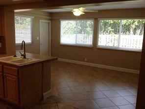 4800 NE 25th Ave - Photo 2 of 10