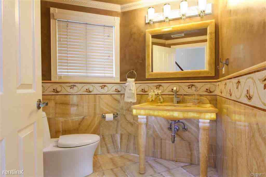 2820 Kennington Dr - Photo 2 of 48