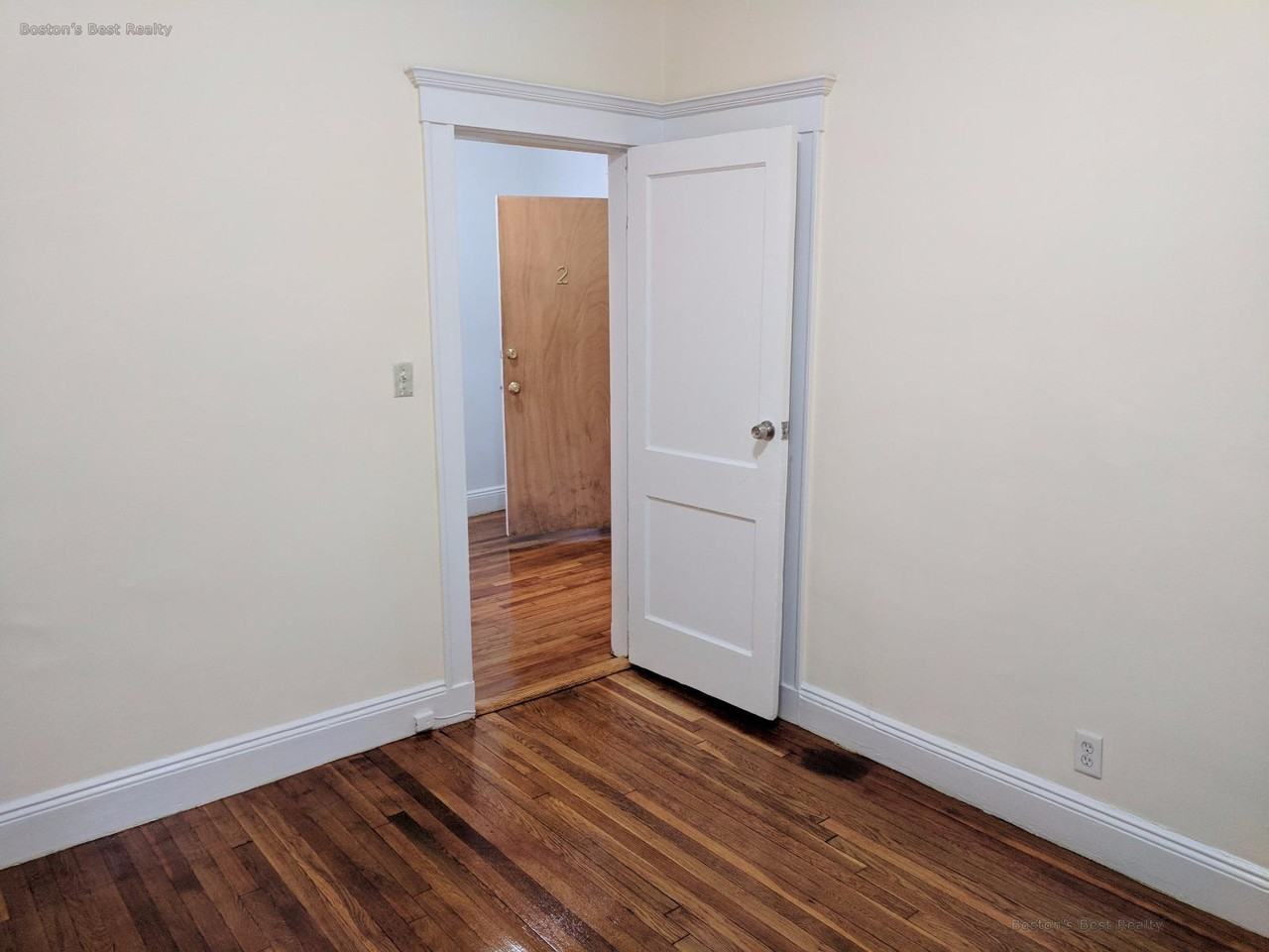 35 Orkney Road - Photo 3 of 21