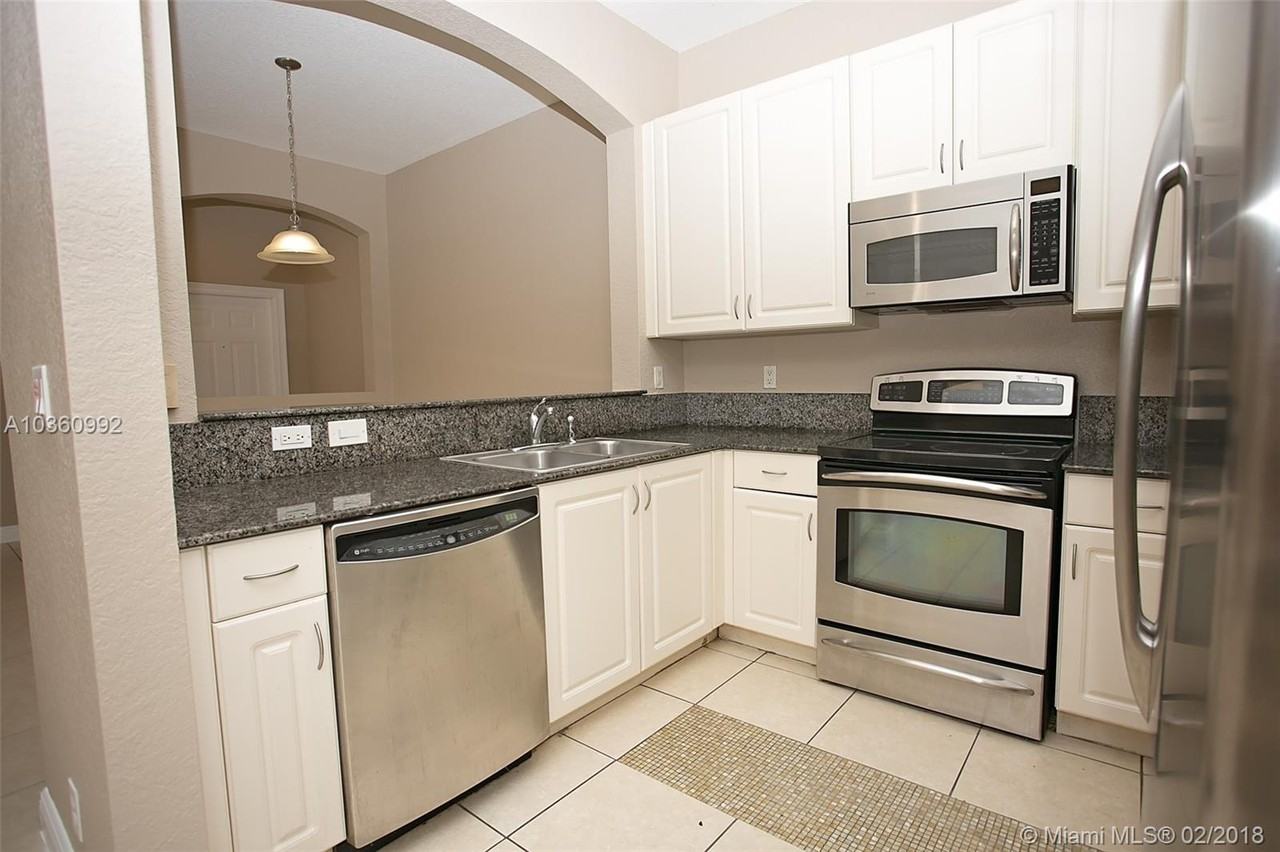 2409 Southwest 99th Way - Photo 2 of 8