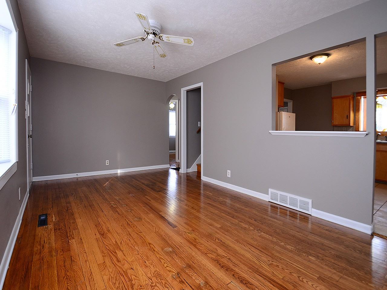 4908 Valley St - Photo 3 of 16