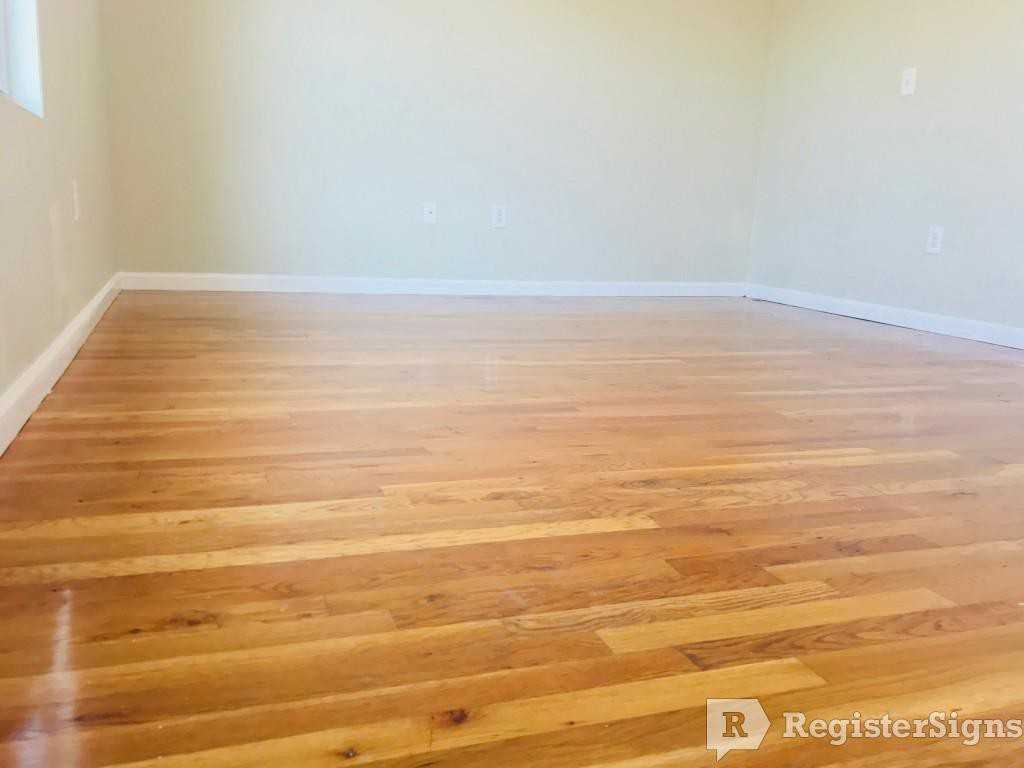 277 S 19th St - Photo 2 of 17