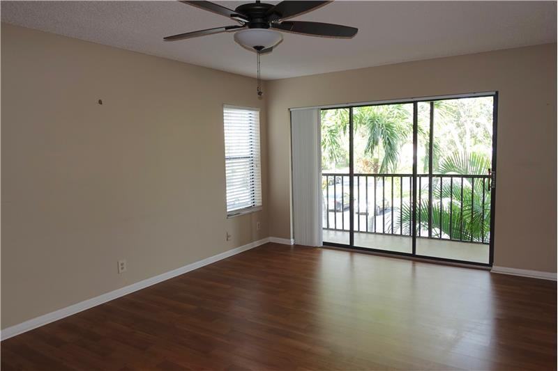 2025 SW Silver Pine Way #B2 - Photo 2 of 11