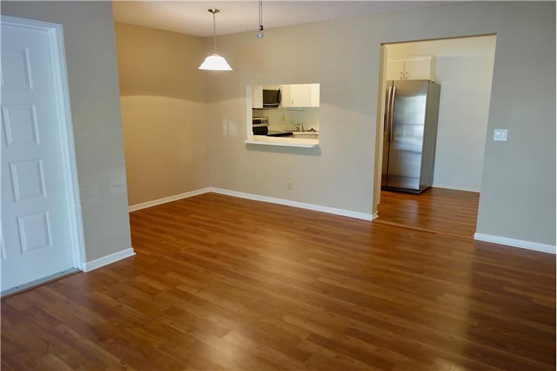 2025 SW Silver Pine Way #B2 - Photo 3 of 11