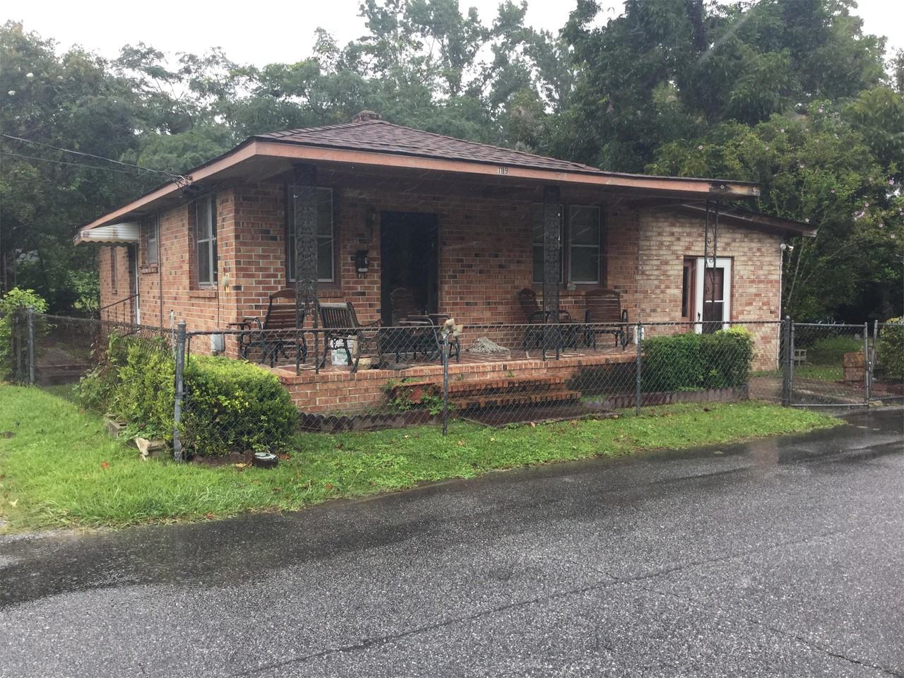 1119 Armstrong Ave #305 - Photo 2 of 13