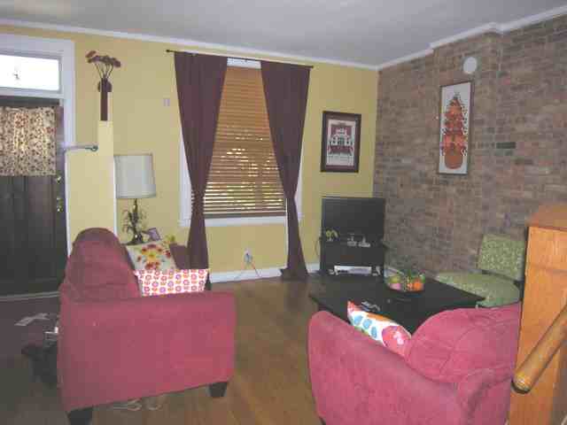 11322 S Champlain Ave - Photo 3 of 21